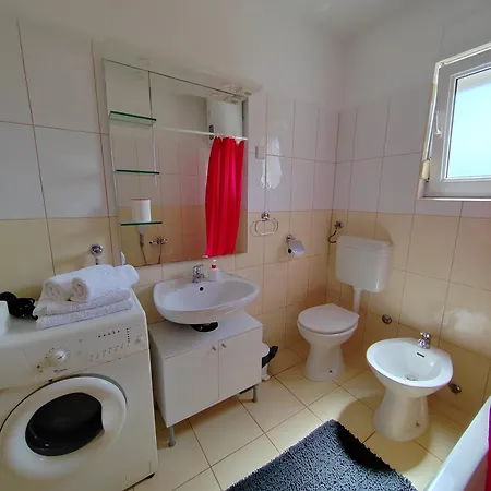 Roko, Hrvatska * プーラ