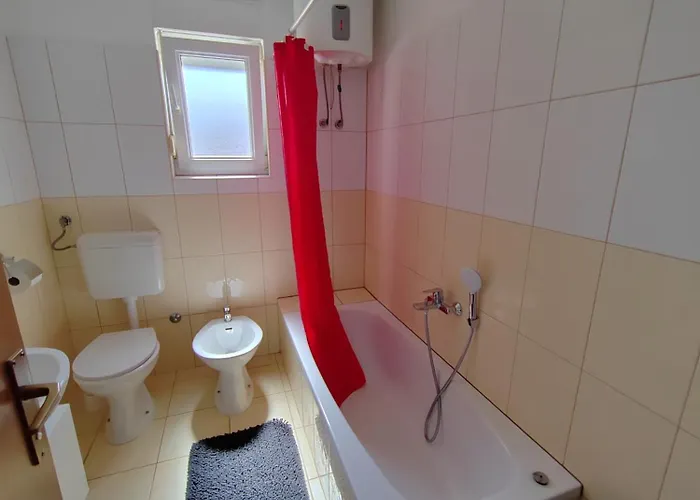 Apartment Roko Pula Πούλα